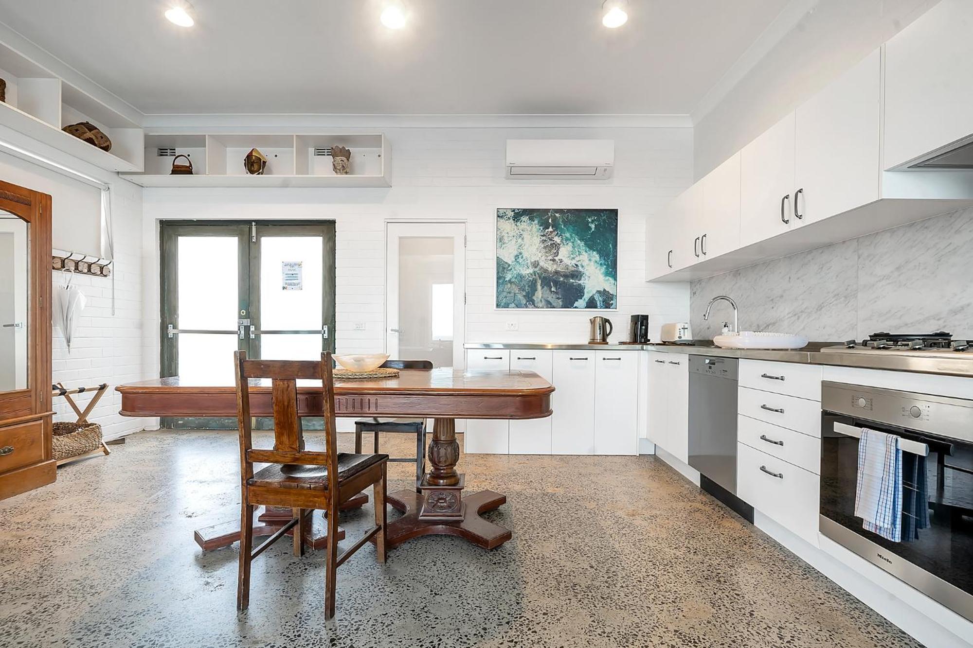 Upscale Cliffside Studio With Ocean Views North Bondi Sídney Exterior foto