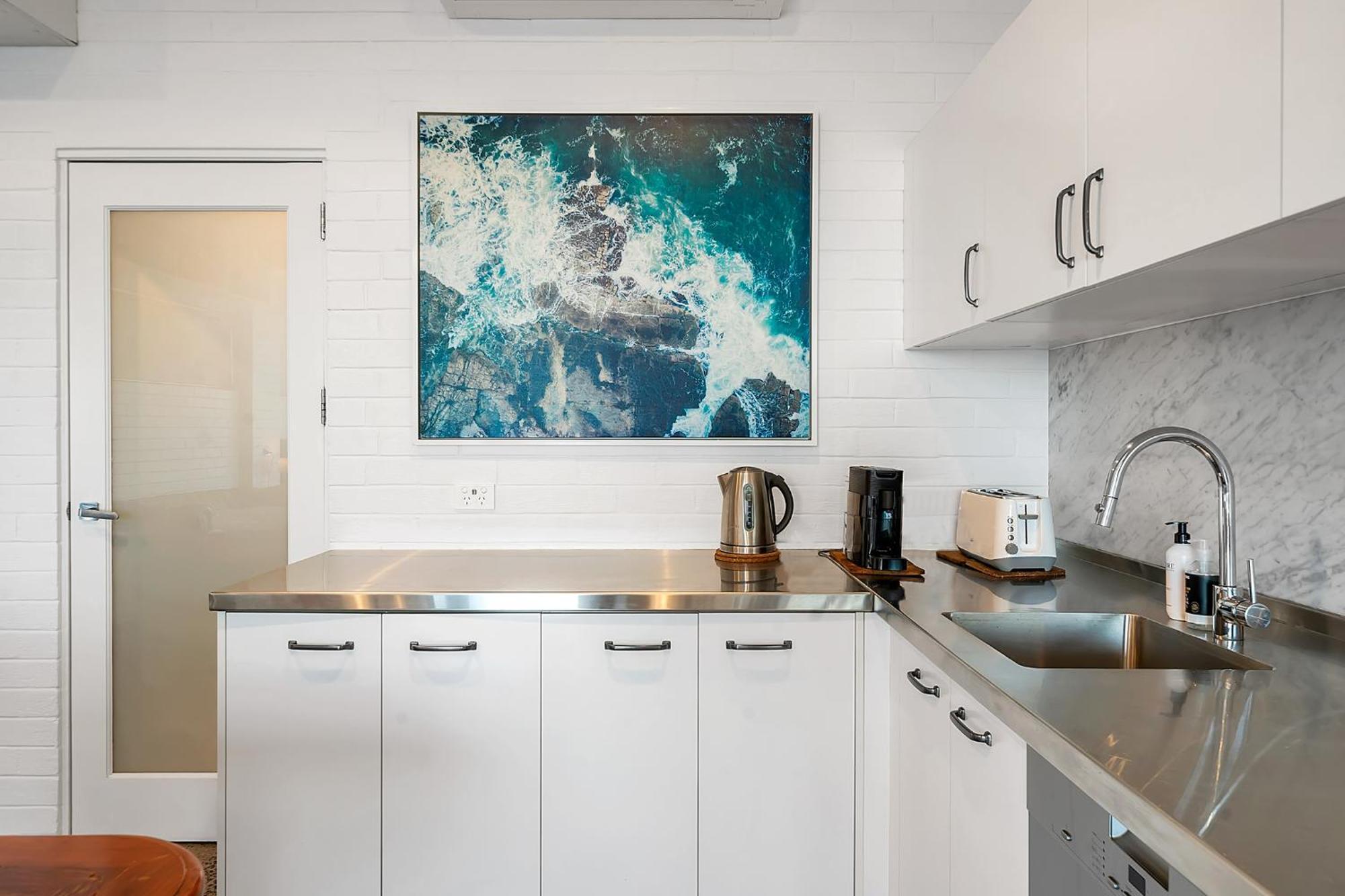 Upscale Cliffside Studio With Ocean Views North Bondi Sídney Exterior foto