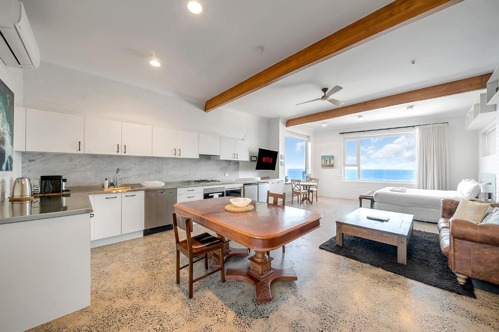 Upscale Cliffside Studio With Ocean Views North Bondi Sídney Exterior foto